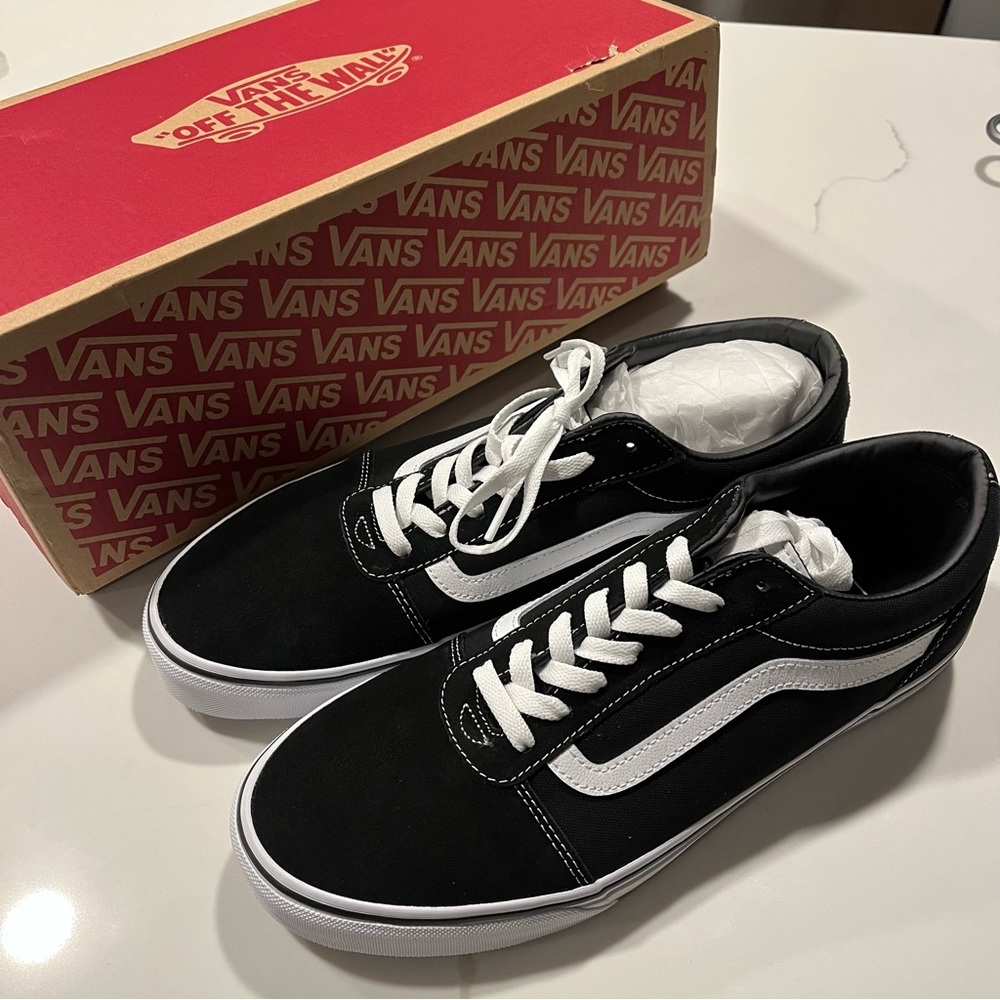 NWT Vans Men’s Ward Sneakers